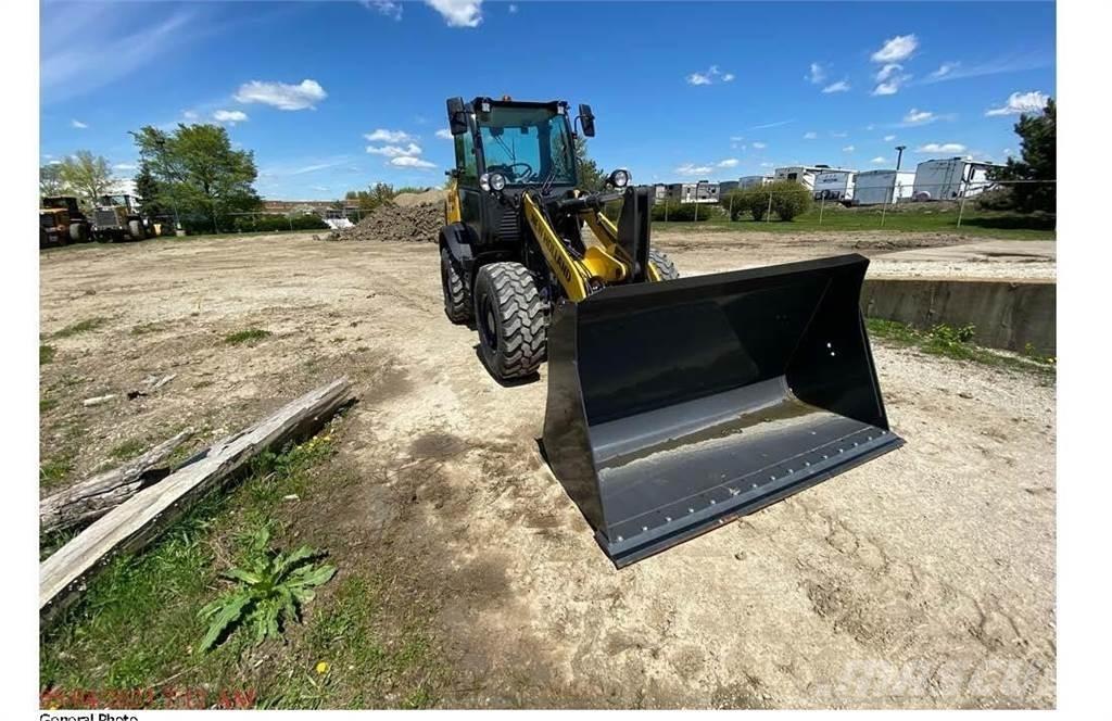 New Holland W80C Φορτωτές με λάστιχα (Τροχοφόροι)