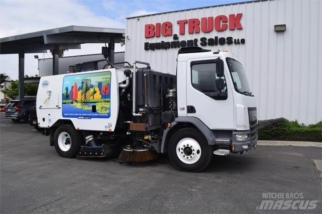 Peterbilt 220 Φορτηγά σκούπες