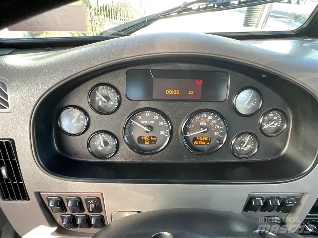 Peterbilt 348 Βυτιοφόρα φορτηγά