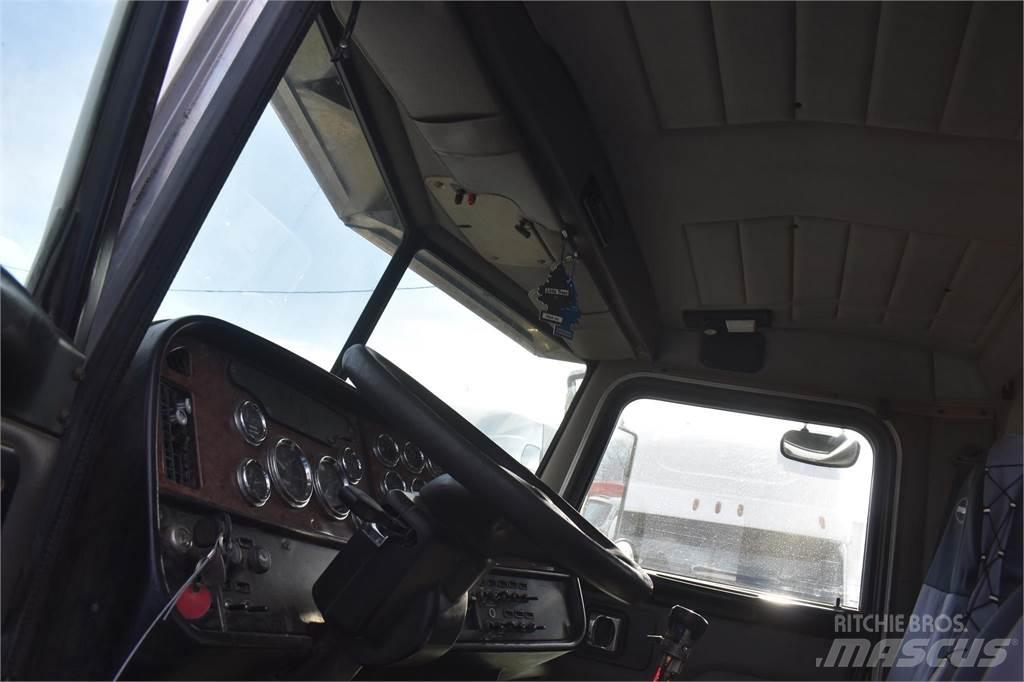 Peterbilt 357 Φορτηγά Ανατροπή