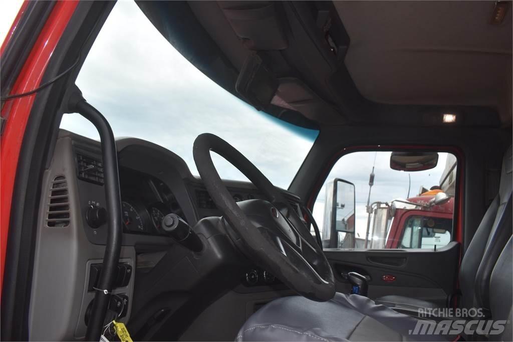 Peterbilt 567 Φορτηγά Ανατροπή