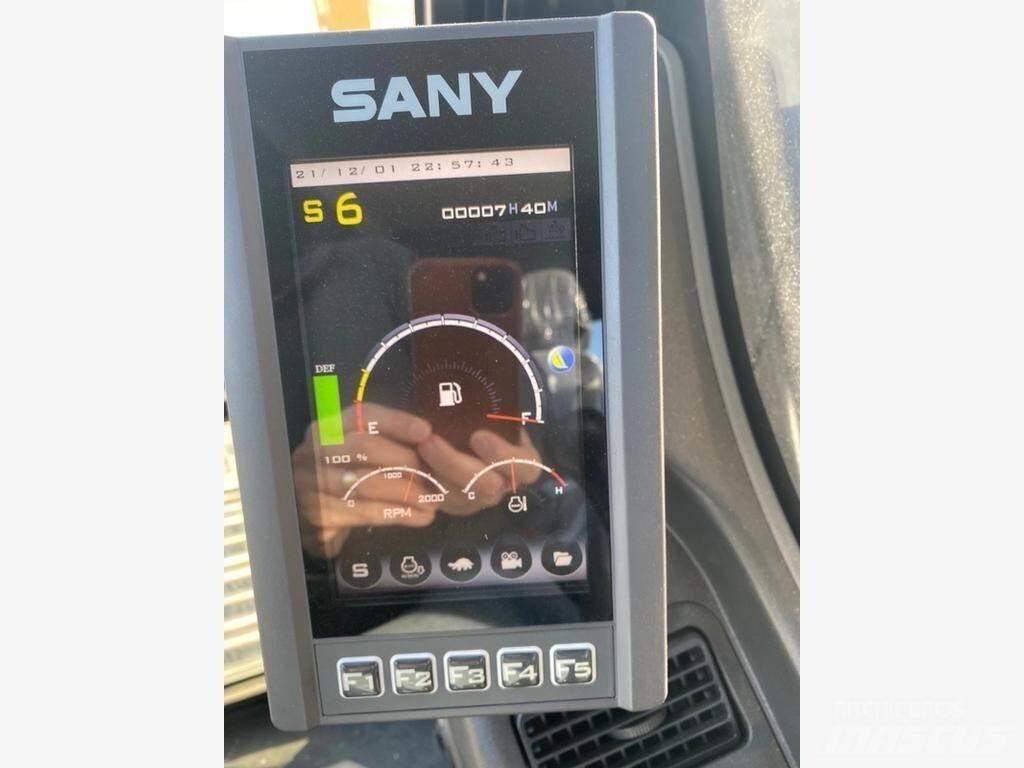 Sany SY215C LC Εκσκαφείς με ερπύστριες
