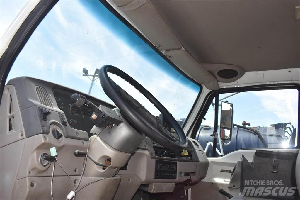 Sterling L7500 Φορτηγά με Γερανό