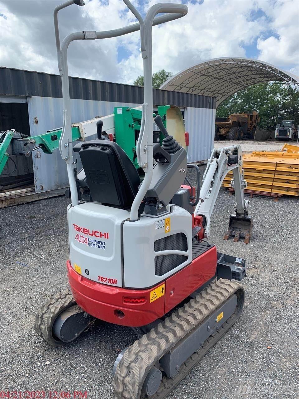 Takeuchi TB210R Εκσκαφάκι (διαβολάκι) < 7t