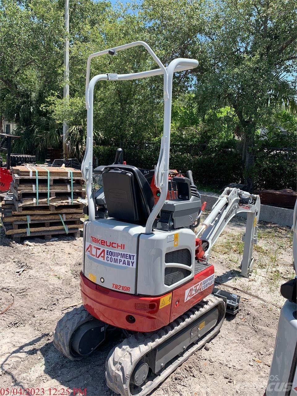 Takeuchi TB210R Εκσκαφάκι (διαβολάκι) < 7t