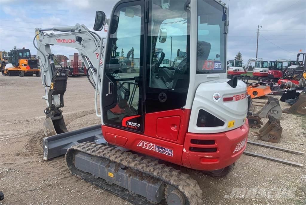Takeuchi TB235-2 Εκσκαφάκι (διαβολάκι) < 7t