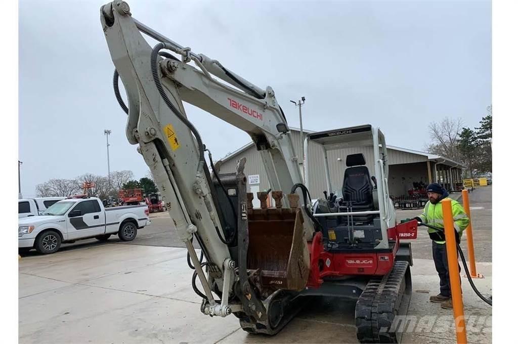 Takeuchi TB250-2 Εκσκαφάκι (διαβολάκι) < 7t