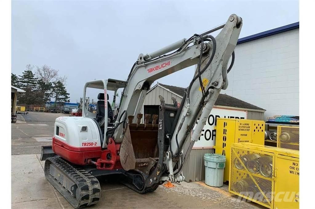 Takeuchi TB250-2 Εκσκαφάκι (διαβολάκι) < 7t