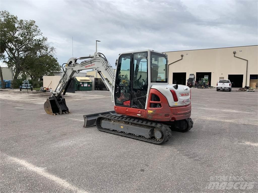 Takeuchi TB370 Εκσκαφείς με ερπύστριες