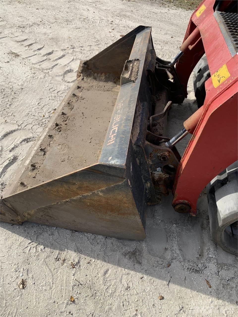 Takeuchi TL8 Φορτωτάκια