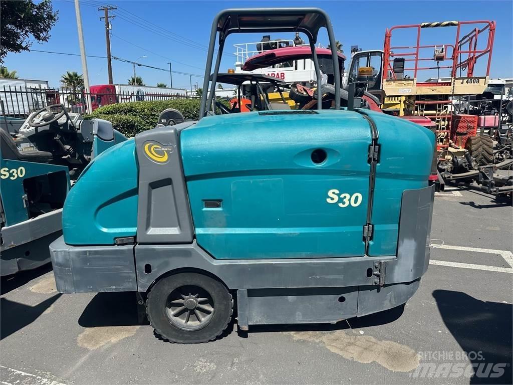 Tennant S30 Σκούπες