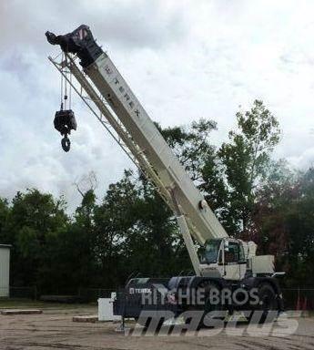 Terex RT670 Γερανοί ανώμαλου εδάφους