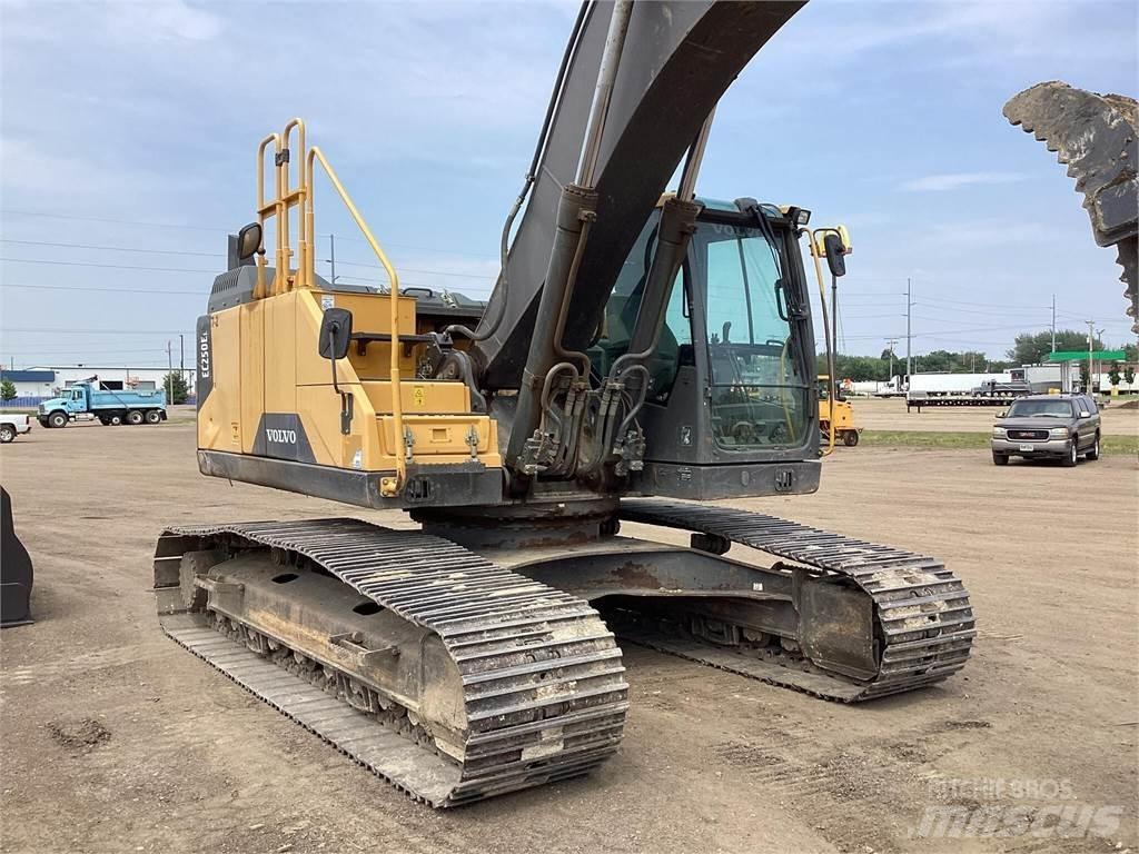 Volvo EC250EL Εκσκαφείς με ερπύστριες