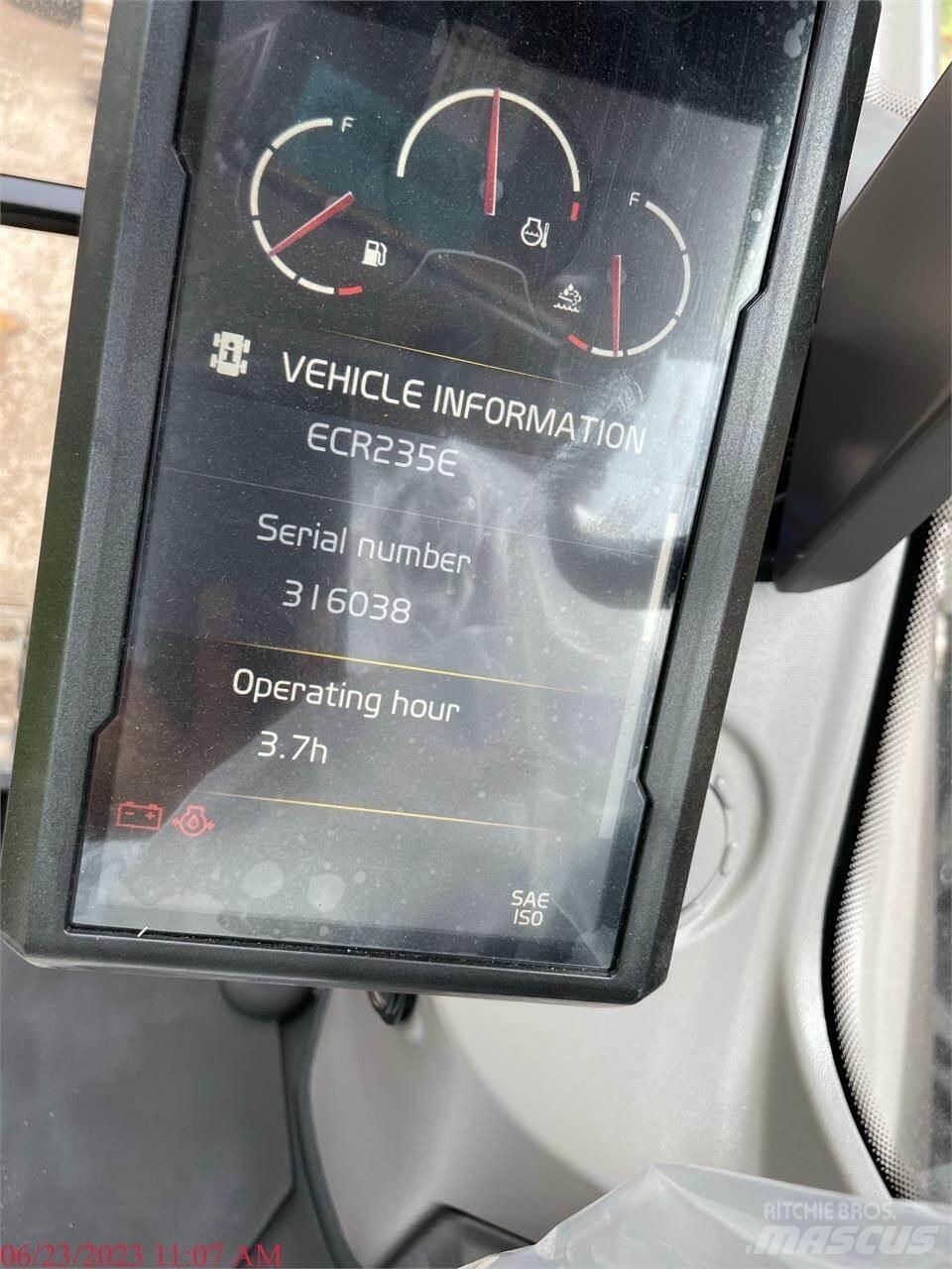 Volvo ECR235EL Εκσκαφείς με ερπύστριες