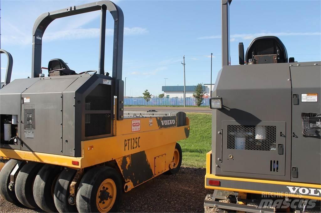Volvo PT125C Κύλινδροι με επίσωτρα με αέρα
