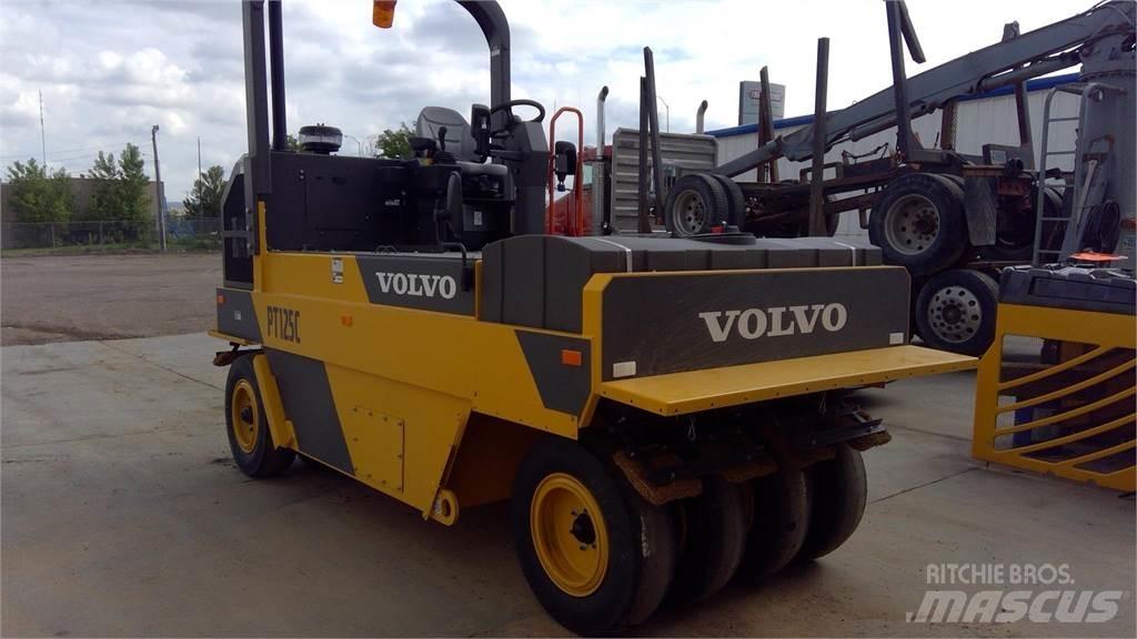 Volvo PT125C Κύλινδροι με επίσωτρα με αέρα