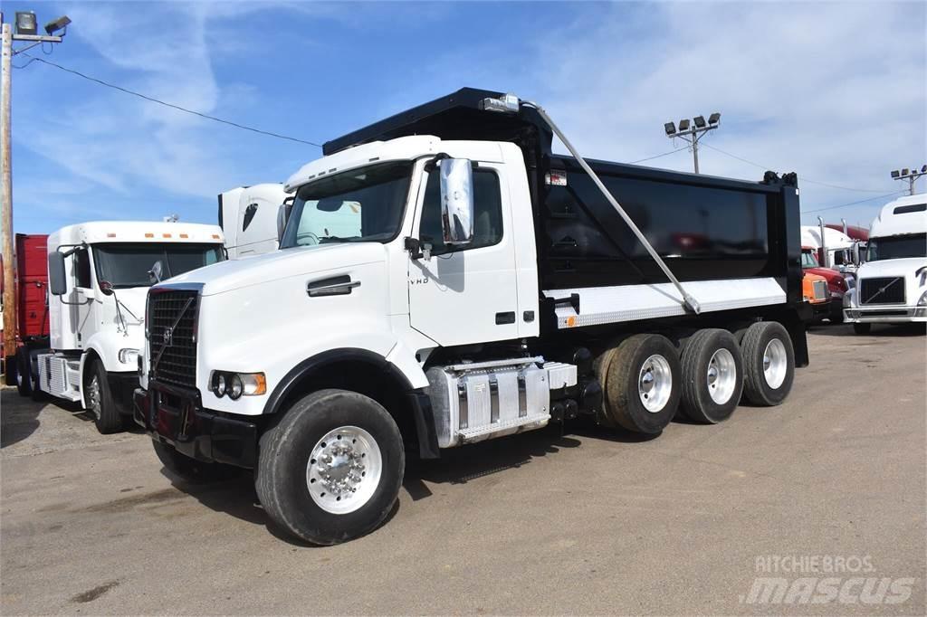 Volvo VHD84B300 Φορτηγά Ανατροπή