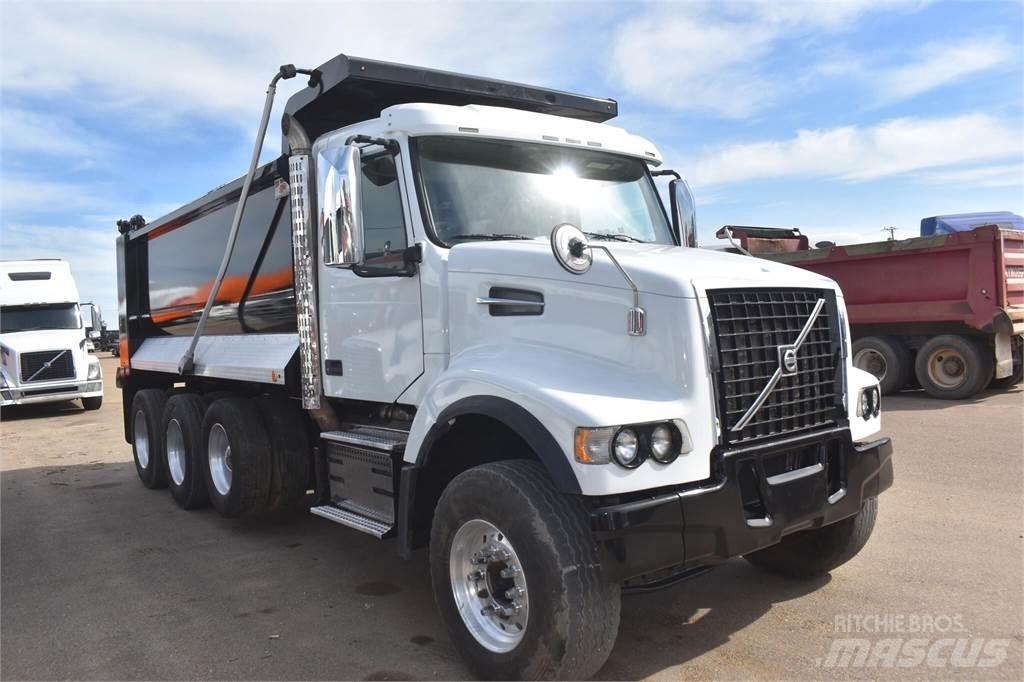 Volvo VHD84B300 Φορτηγά Ανατροπή