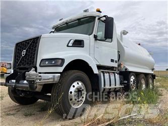 Volvo VHD84B300 Βυτία νερού