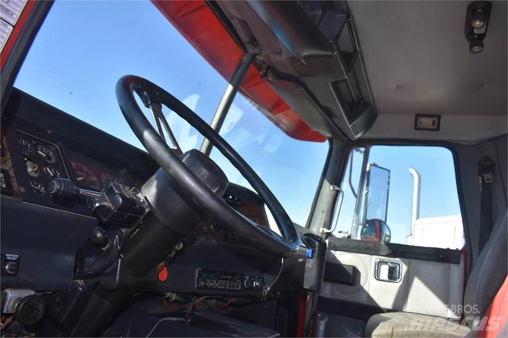 Volvo WG64T Φορτηγά Ανατροπή