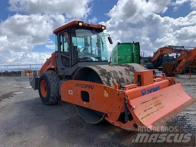XCMG CV123PDU Οδοστρωτήρες διπλού κυλίνδρου