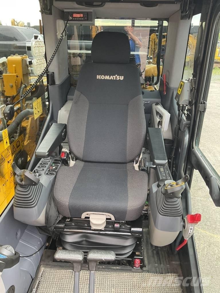 Komatsu PC240LC-11 Εκσκαφείς με ερπύστριες