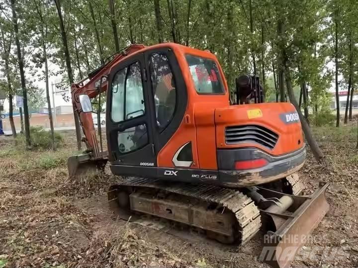 Doosan DX75 Εκσκαφείς με ερπύστριες