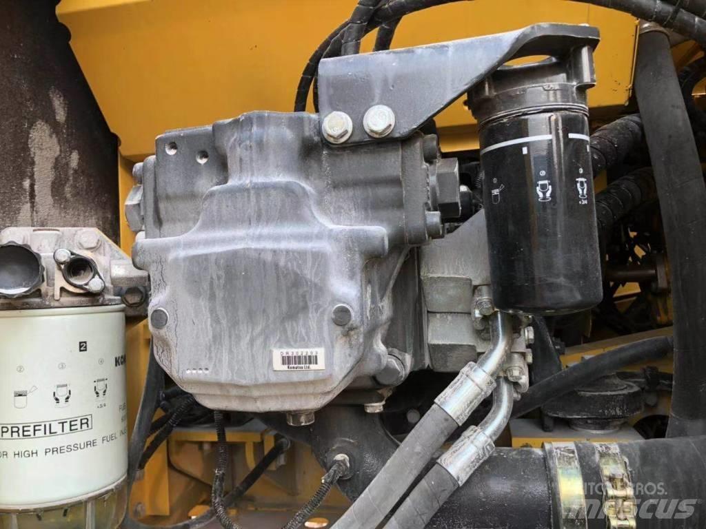 Komatsu 200-8 Εκσκαφείς με ερπύστριες