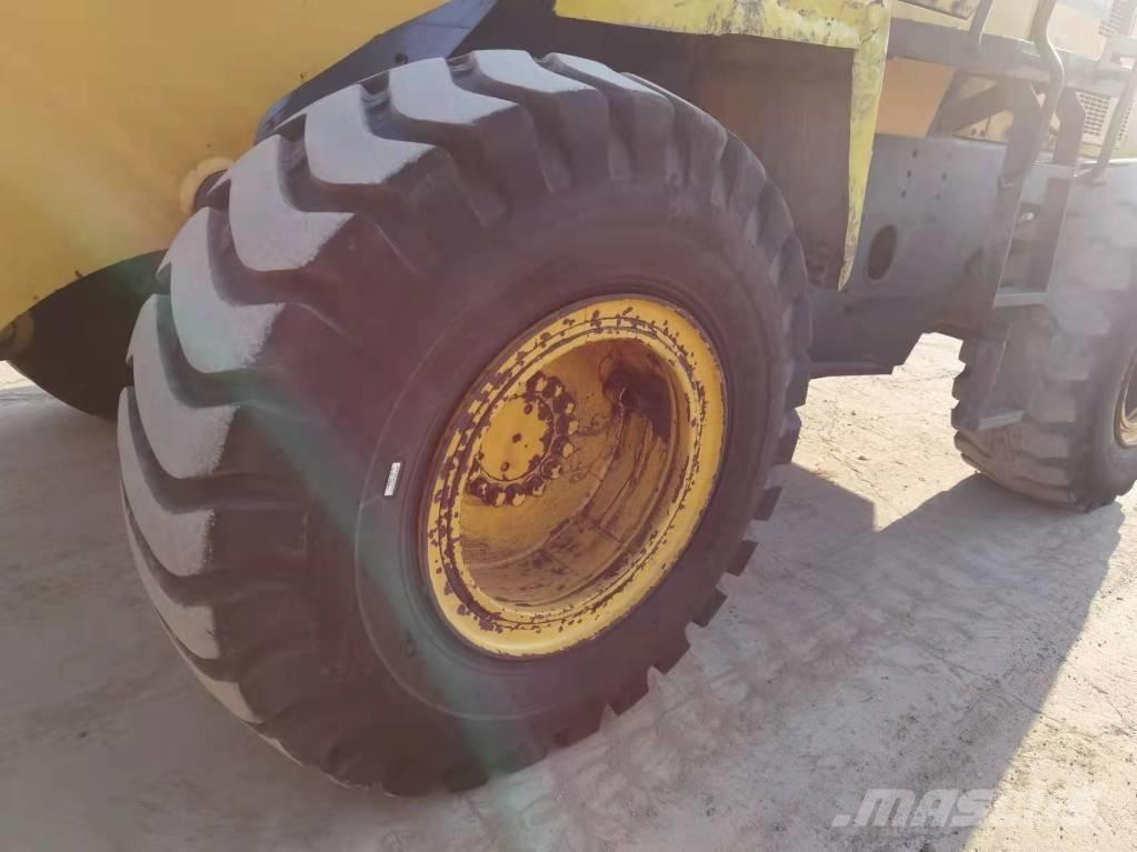 Komatsu WA 320-3 Φορτωτές με λάστιχα (Τροχοφόροι)