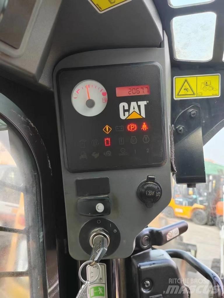 CAT 246 C Φορτωτάκια