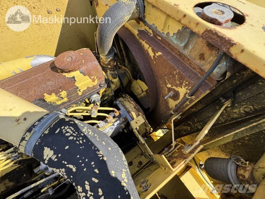 New Holland 1530 Θεριζοαλωνιστικές μηχανές