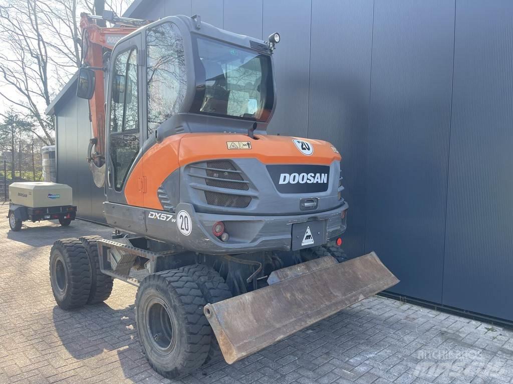 Doosan DX57W Εκσκαφείς με τροχούς - λάστιχα