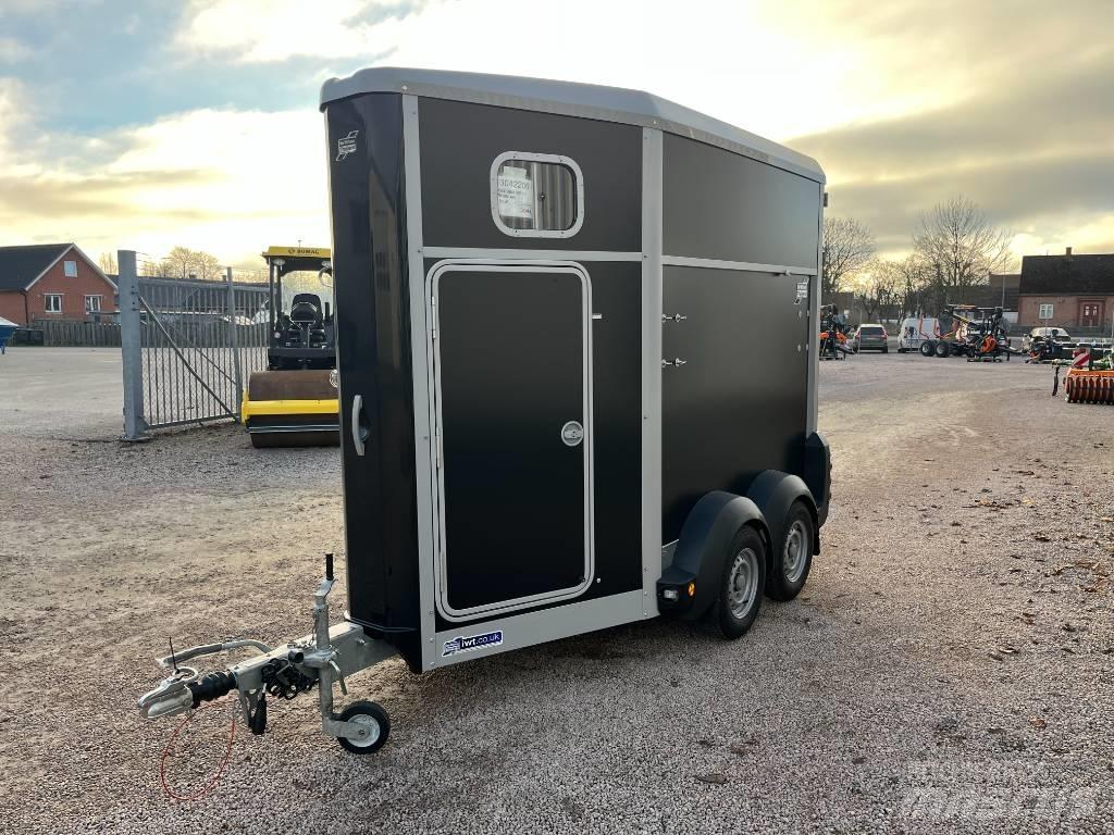 Ifor Williams HB 403 Ημιρυμούλκες μεταφοράς ζώων