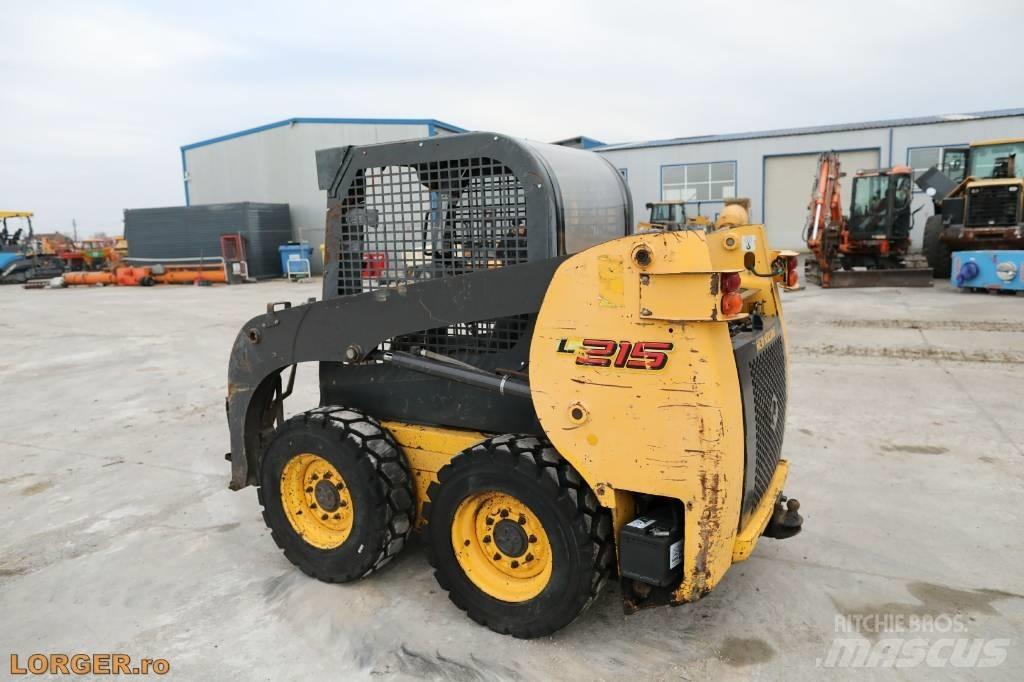 New Holland L 215 Φορτωτάκια