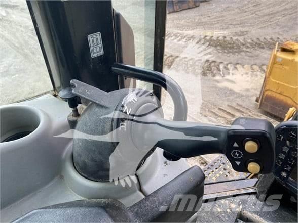 CAT D6N XL Μπουλντόζες με ερπύστριες