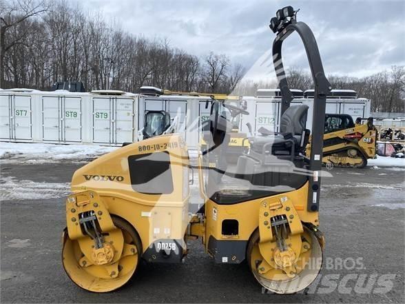 Volvo DD25B Οδοστρωτήρες μονού κυλίνδρου