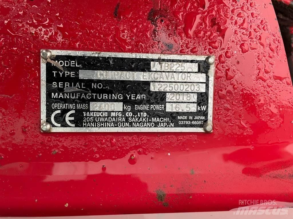 Takeuchi TB 225 Εκσκαφάκι (διαβολάκι) < 7t