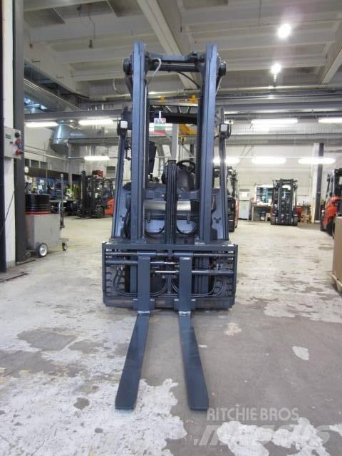 Linde E25 Ηλεκτρικά περονοφόρα ανυψωτικά κλαρκ