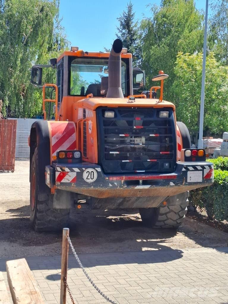 Doosan DL 350 Εκσκαφείς Φορτωτές τύπου JCB