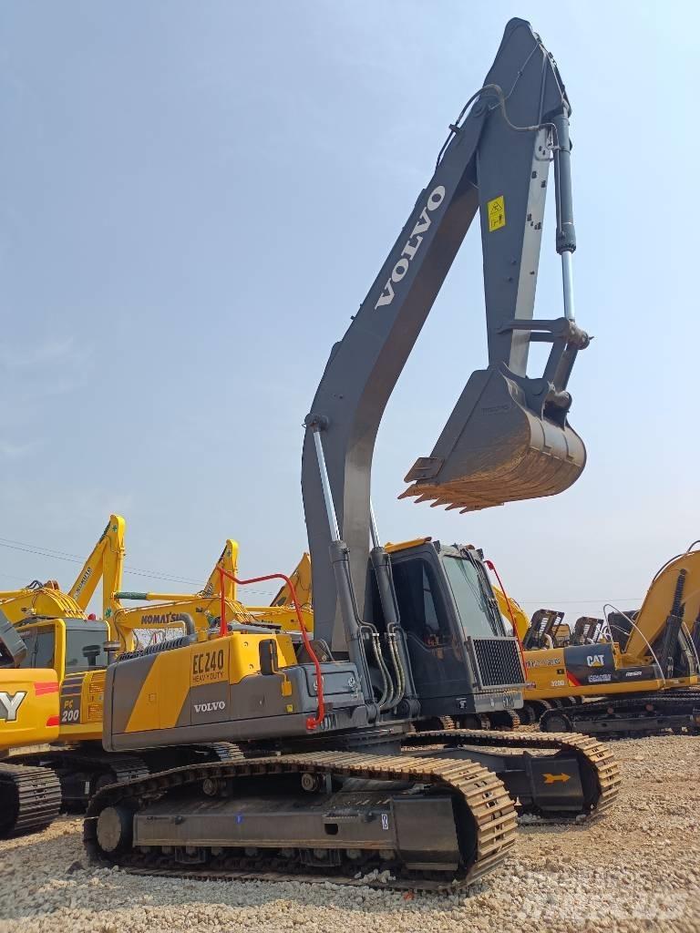 Volvo EC 240 Εκσκαφείς με ερπύστριες