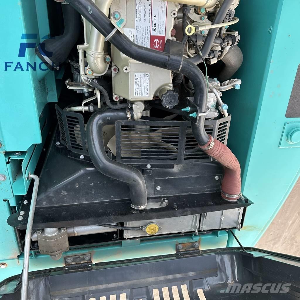 Kobelco SK 200D Εκσκαφείς με ερπύστριες