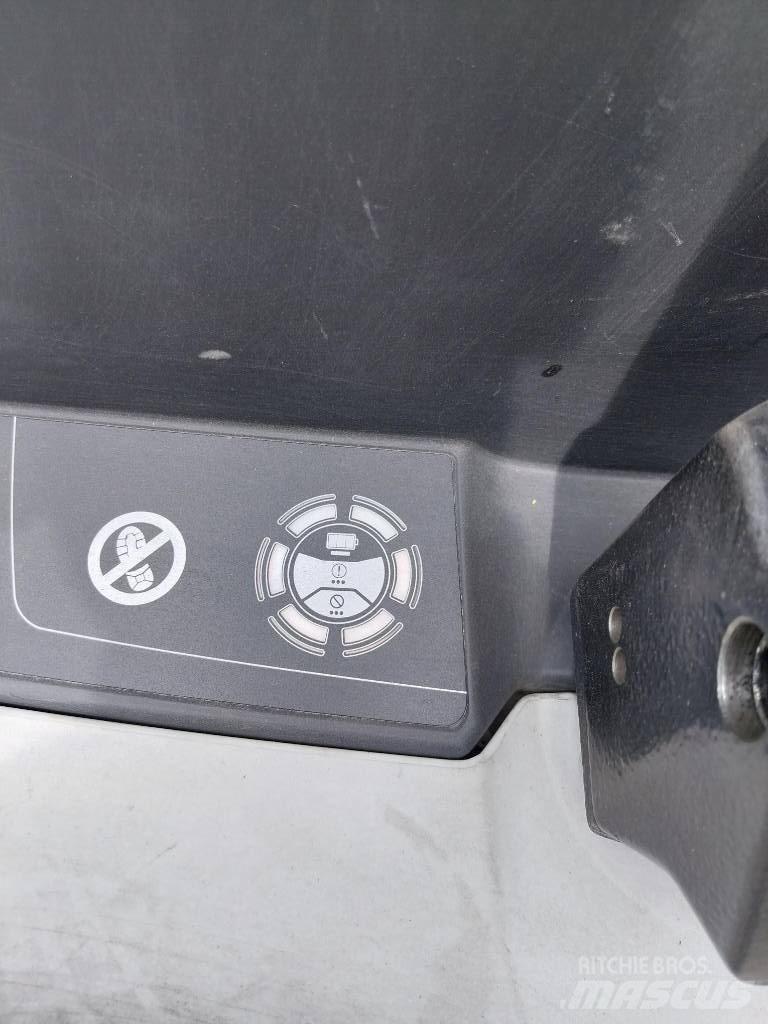 UniCarriers MDW160 Χειροκίνητο περονοφόρο ανυψωτικό