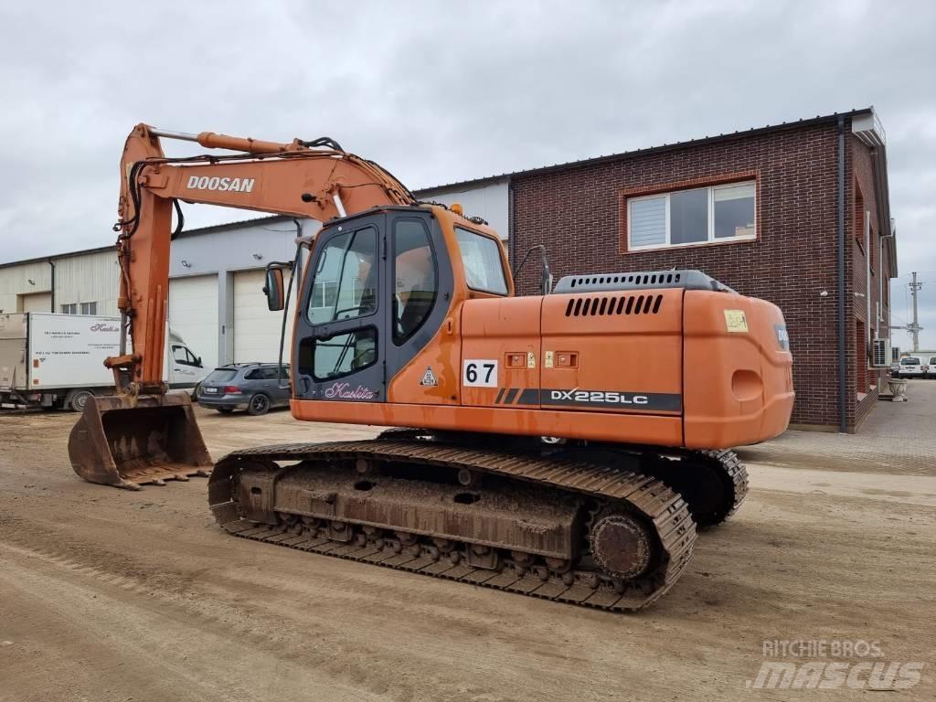 Doosan DX 225 LC Εκσκαφείς με ερπύστριες