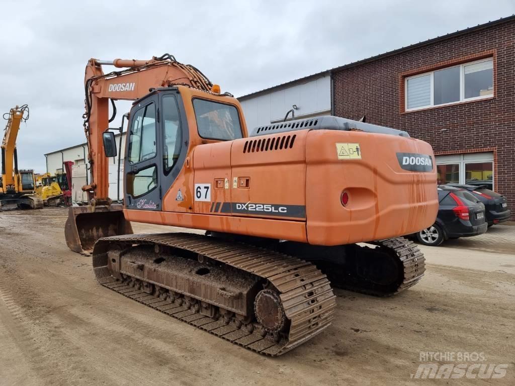 Doosan DX 225 LC Εκσκαφείς με ερπύστριες