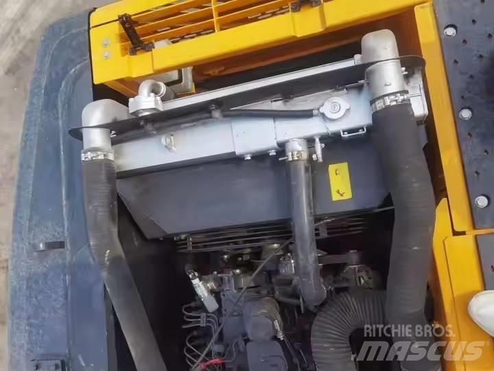 Hyundai 220LC-9S Εκσκαφείς με ερπύστριες