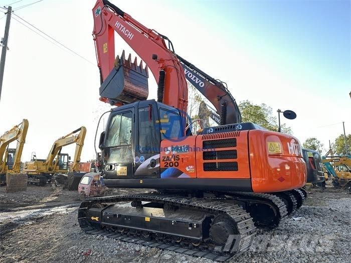 Hitachi ZX 200 Εκσκαφείς με ερπύστριες