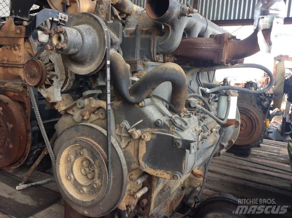 Renault 133-54 Κινητήρες