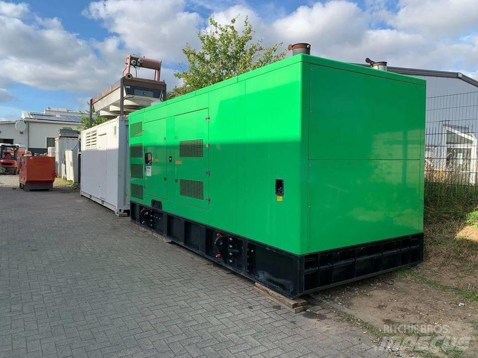 Mitsubishi 765 KVA Γεννήτριες ντίζελ