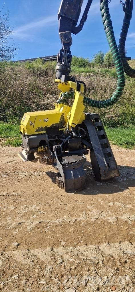 John Deere 1270 G Θεριζοαλωνιστικές μηχανές