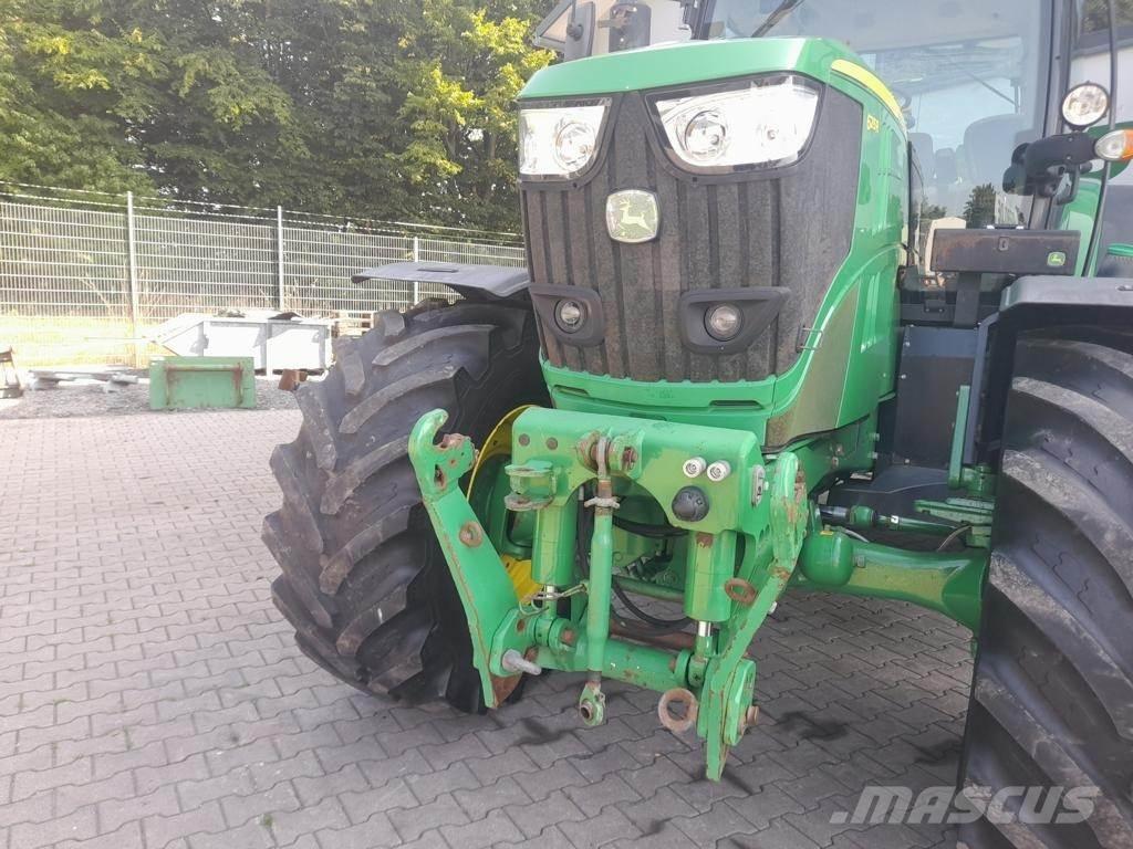 John Deere 6215 R Τρακτέρ